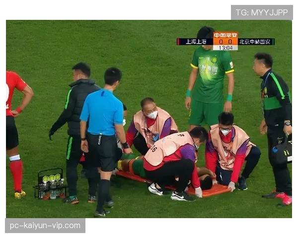 边裁职责解析：足球比赛中其判罚与协助裁判的关键规则