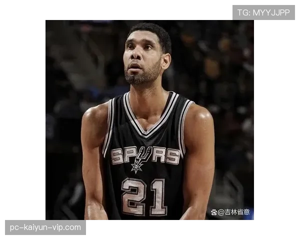 蒂姆·邓肯内线高效挡拆制造错位领先吉诺比利实现得分爆发